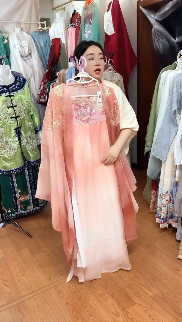 孤品汉服 高品质特价 偶有微瑕 NO退NO换 介意勿拍