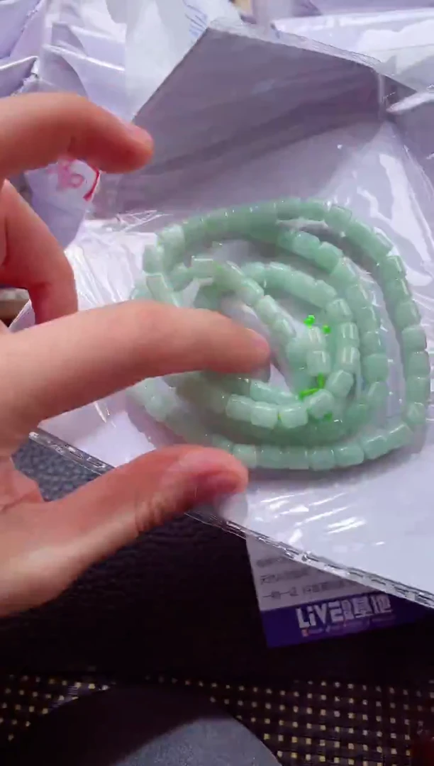 未镶嵌挂件翡翠000888