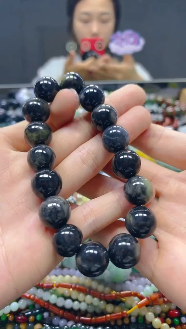 颈饰未镶嵌翡翠13MM/J/翡翠A货，一件也是批发价