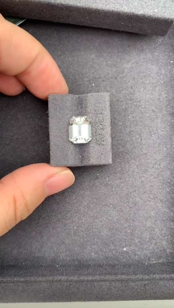 绿柱石裸石4.1ct白海蓝 定制 GE