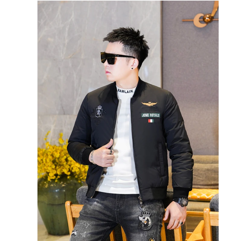 爱若摩根刺绣冬季短款立领羽绒服男加厚保暖欧洲站男装外套白鸭绒