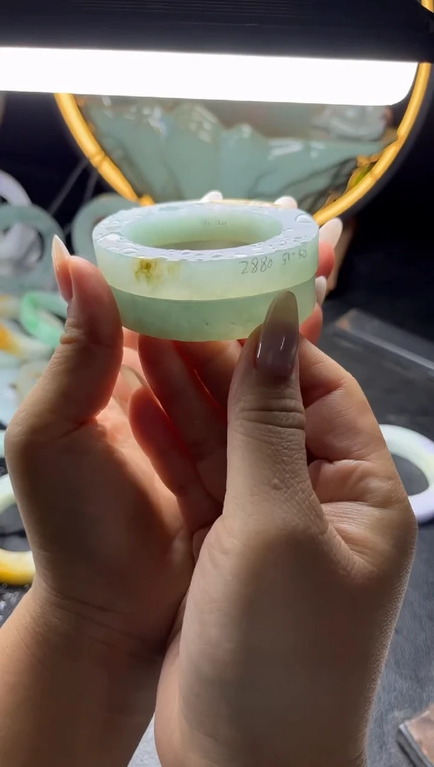 未镶嵌贵妃定制翡翠贵妃