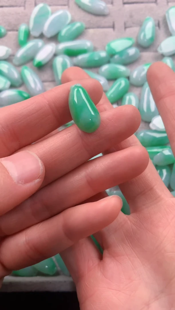 未镶嵌戒指翡翠111   84