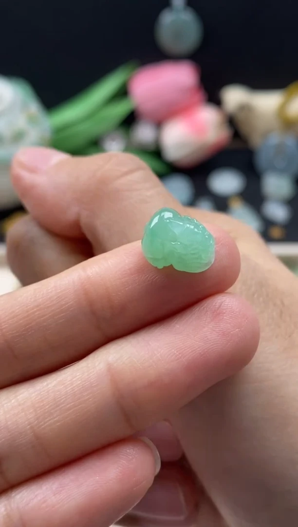 【闪购商品】翡翠颈饰未镶嵌翡翠果绿貔貅