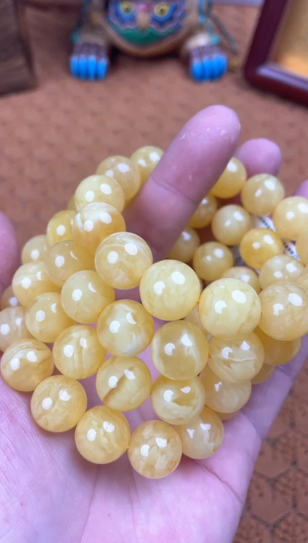 未镶嵌蜜蜡裸石WML8769多样性发其中一件