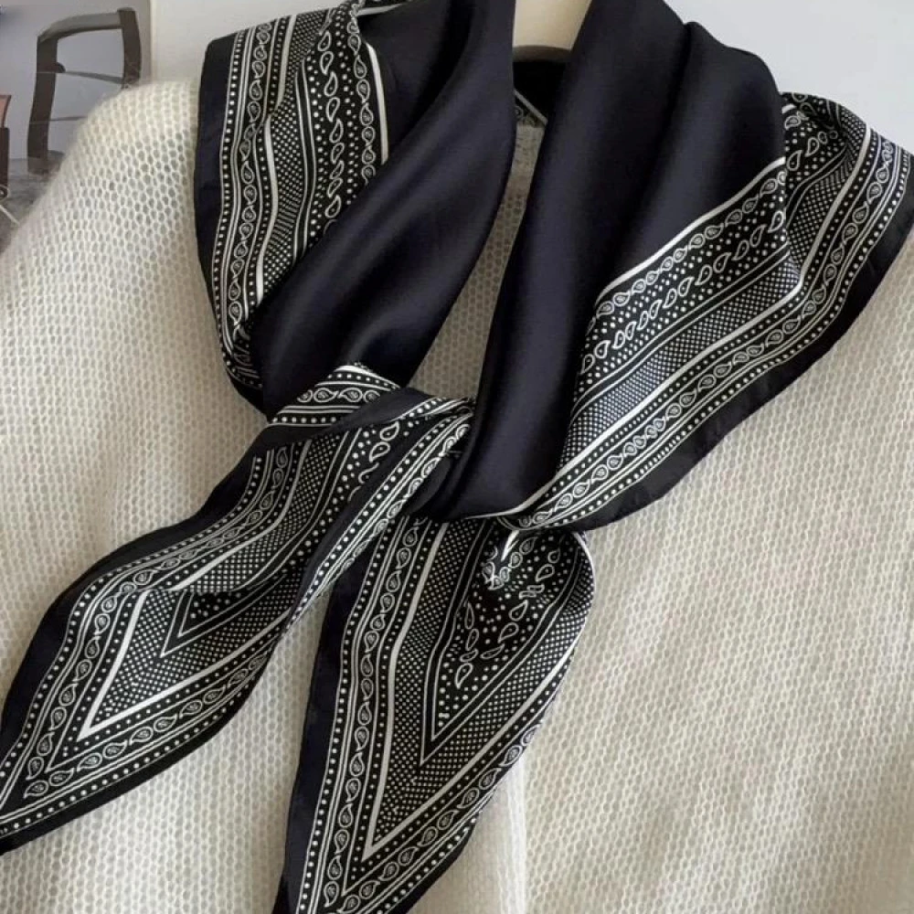 2025新款欧美风腰果真丝丝巾百搭时尚三角方巾领巾斜纹披肩围巾