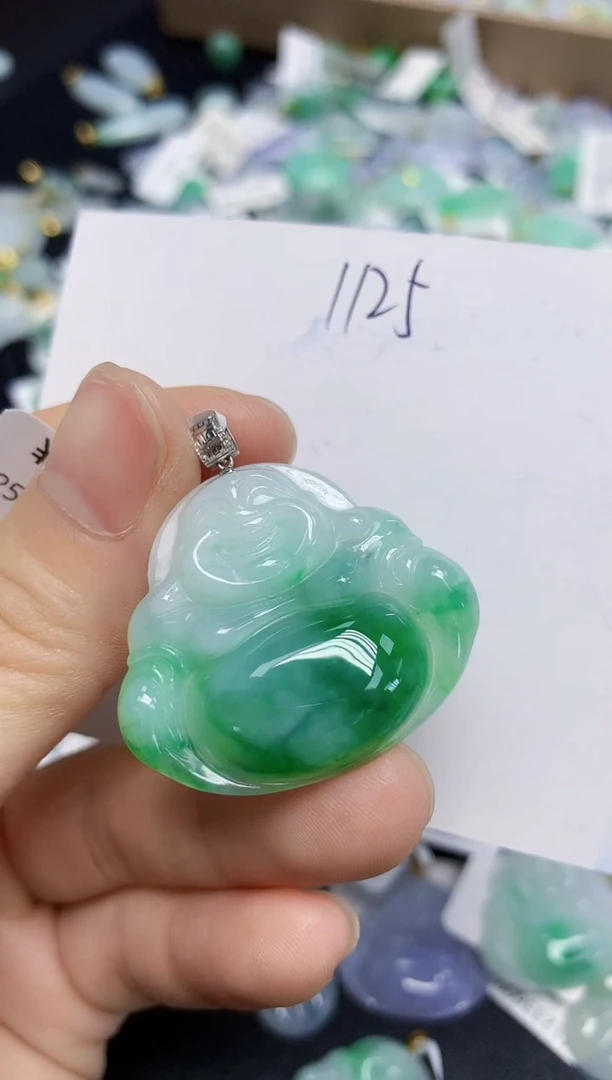 翡翠未镶嵌颈饰天然缅甸翡翠A货