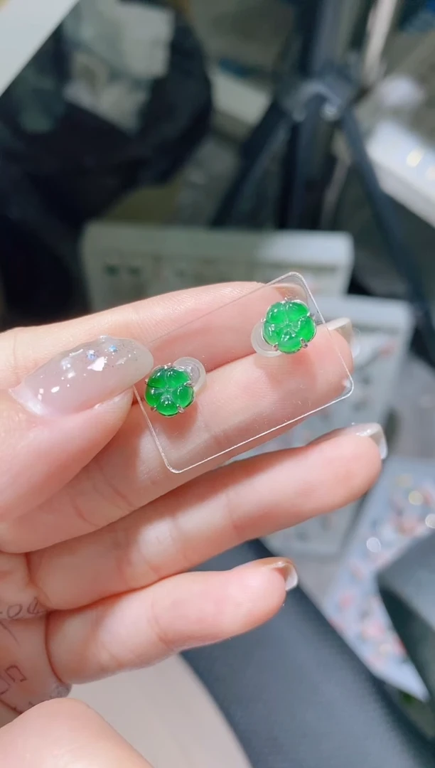 银S925镶嵌翡翠耳饰天然翡翠