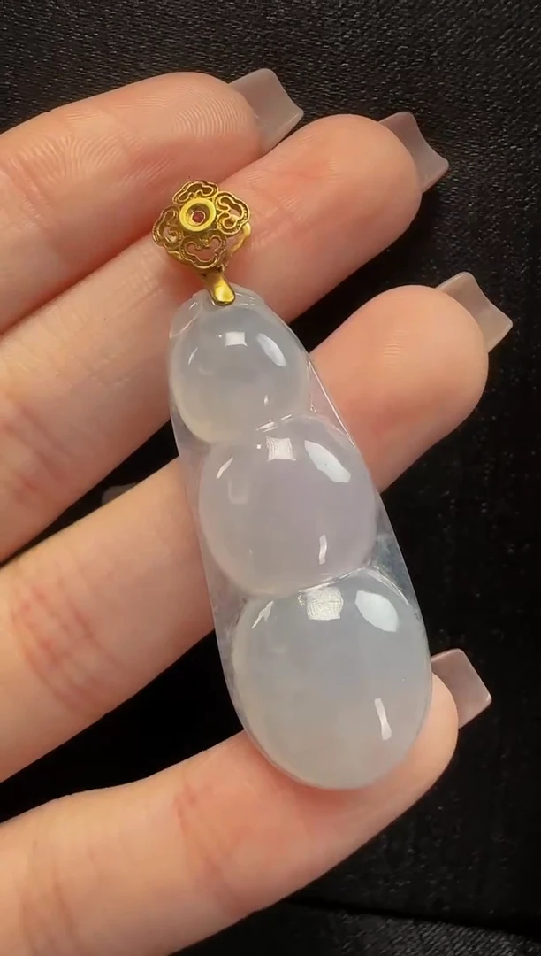 【闪购商品】翡翠颈饰18K金镶嵌055豆子一个