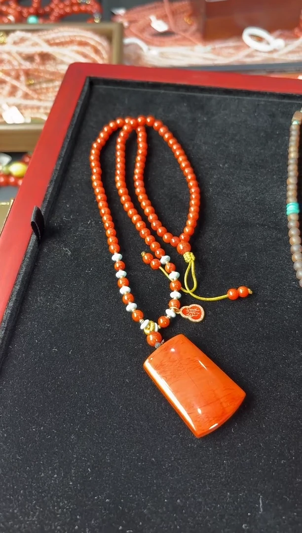 颈饰未镶嵌南红玛瑙101057