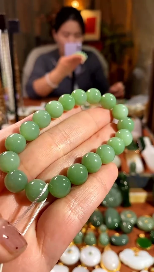 未镶嵌手链和田玉雨**然.