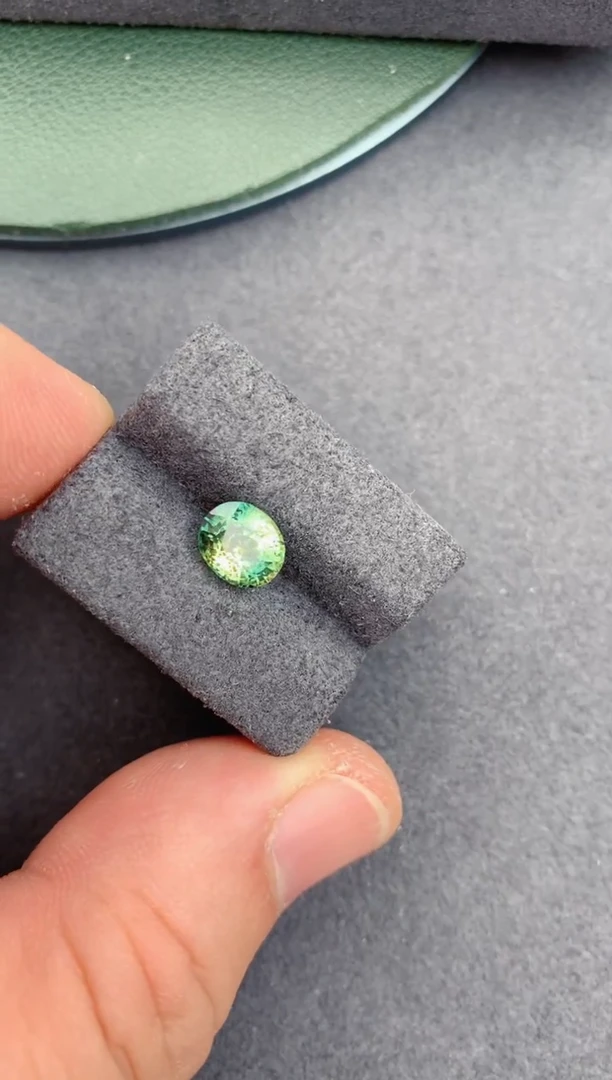 未镶嵌裸石定制蓝宝石2ct 绿色蓝宝石 定制