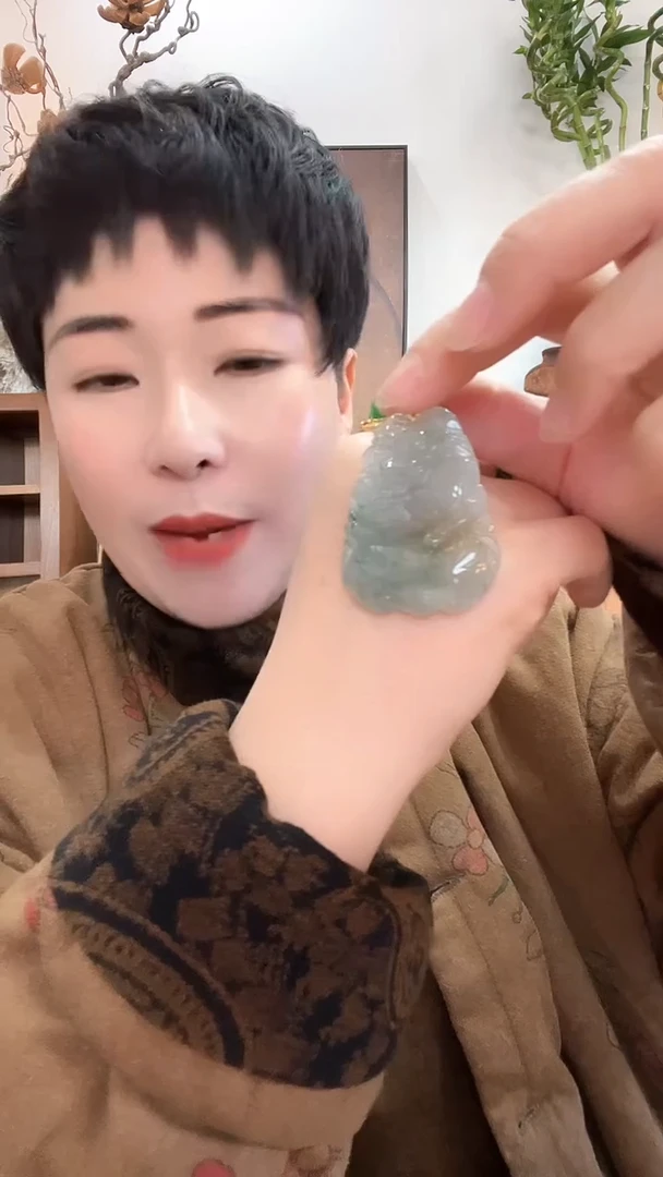 吊坠(赠链)未镶嵌翡翠567