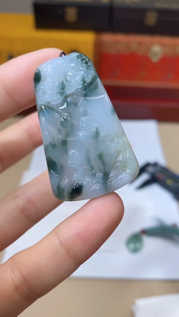 【闪购商品】翡翠颈饰未镶嵌天然A货翡翠