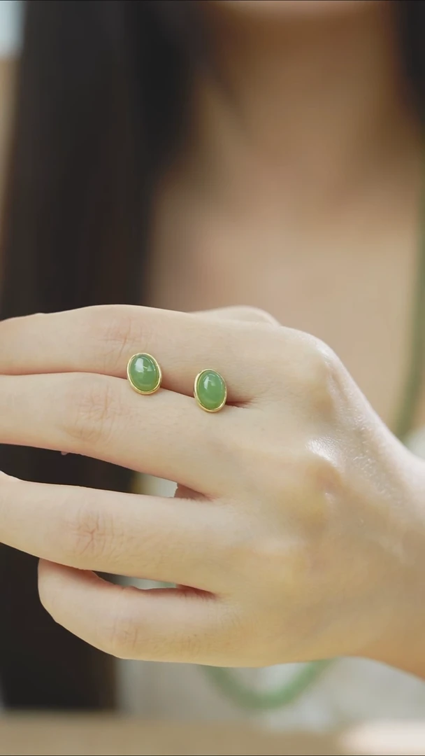 和田玉银S925镶嵌耳饰耳钉