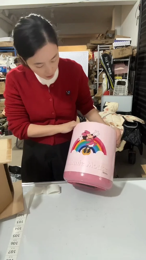 日用百货，垃圾桶102