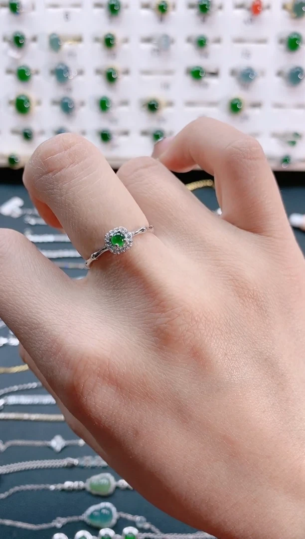 【闪购商品】翡翠戒指银S925镶嵌天然翡翠