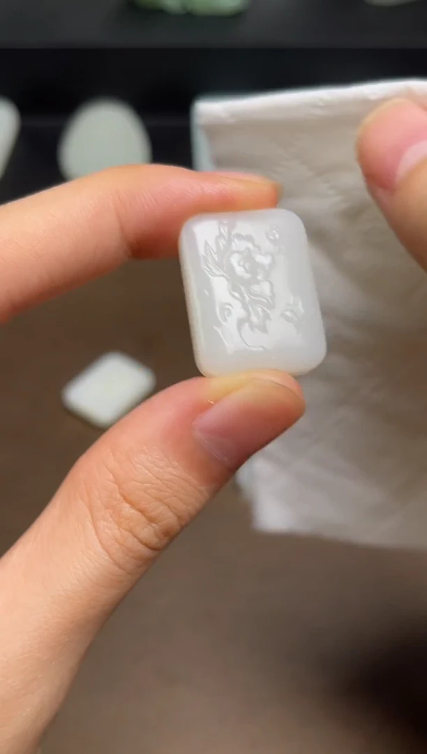 和田玉未镶嵌颈饰7