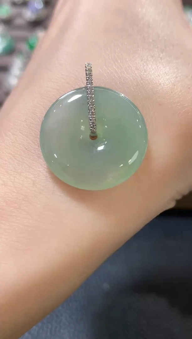 吊坠(不含链)18K金镶嵌翡翠a23