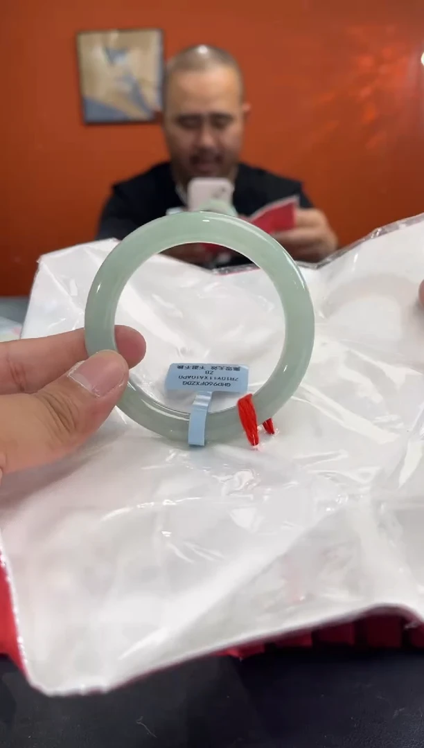 未镶嵌手镯翡翠28