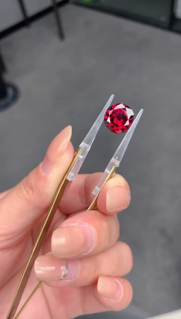 【闪购商品】石榴石裸石未镶嵌7.9ct镁铝榴石