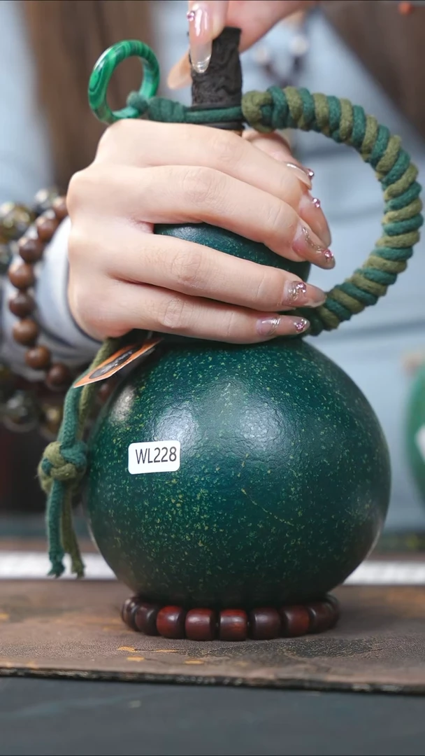 【闪购商品】WK228绿色中容量酒葫芦随缘发