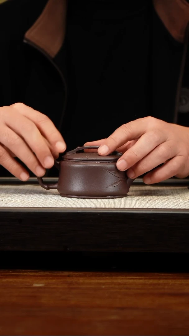 茶壶紫砂四底竹韵