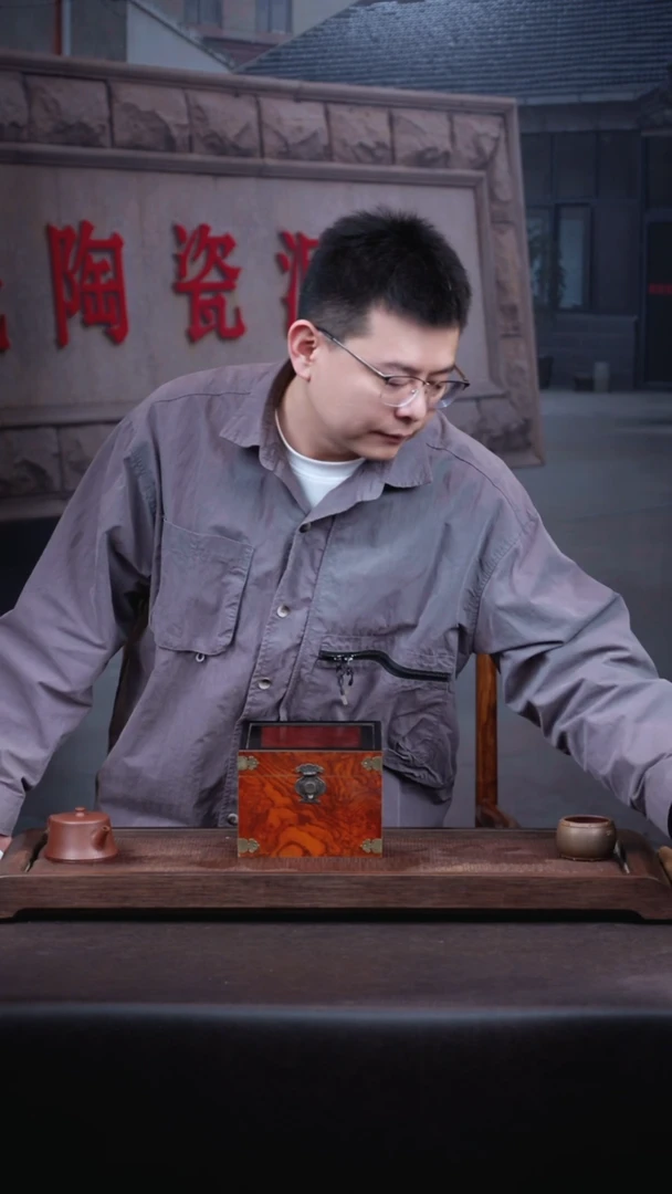 【闪购商品】紫砂茶壶3  号  盒子