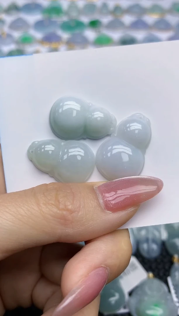 【闪购商品】翡翠颈饰未镶嵌天然翡翠A货