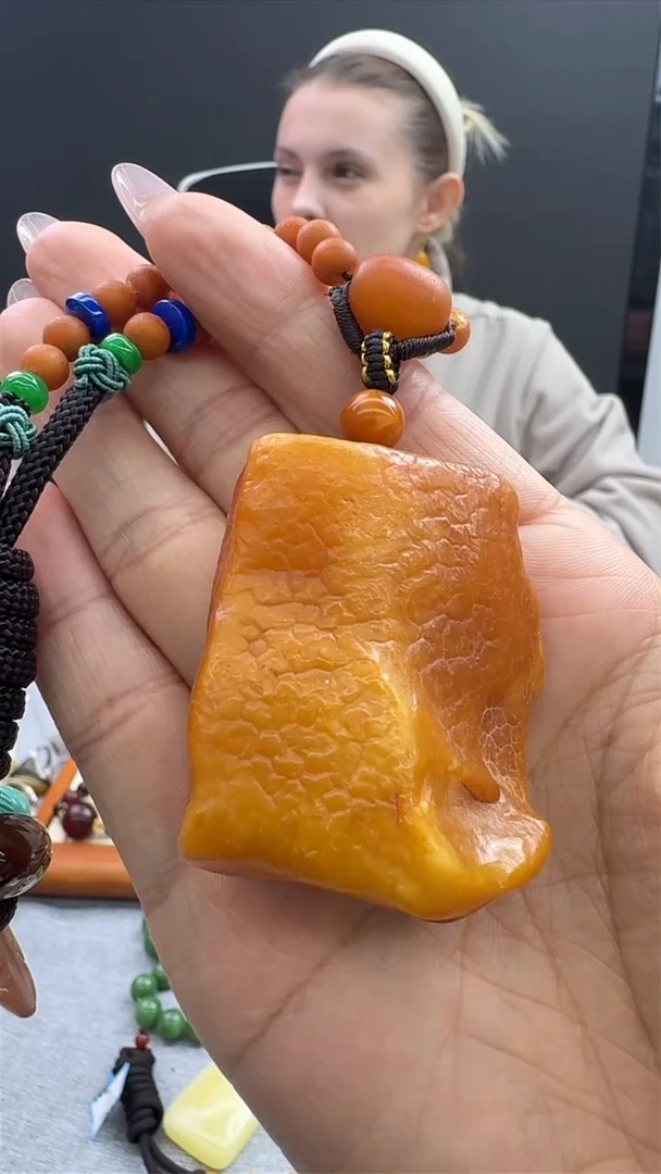 【闪购商品】琥珀颈饰未镶嵌913秒拍号