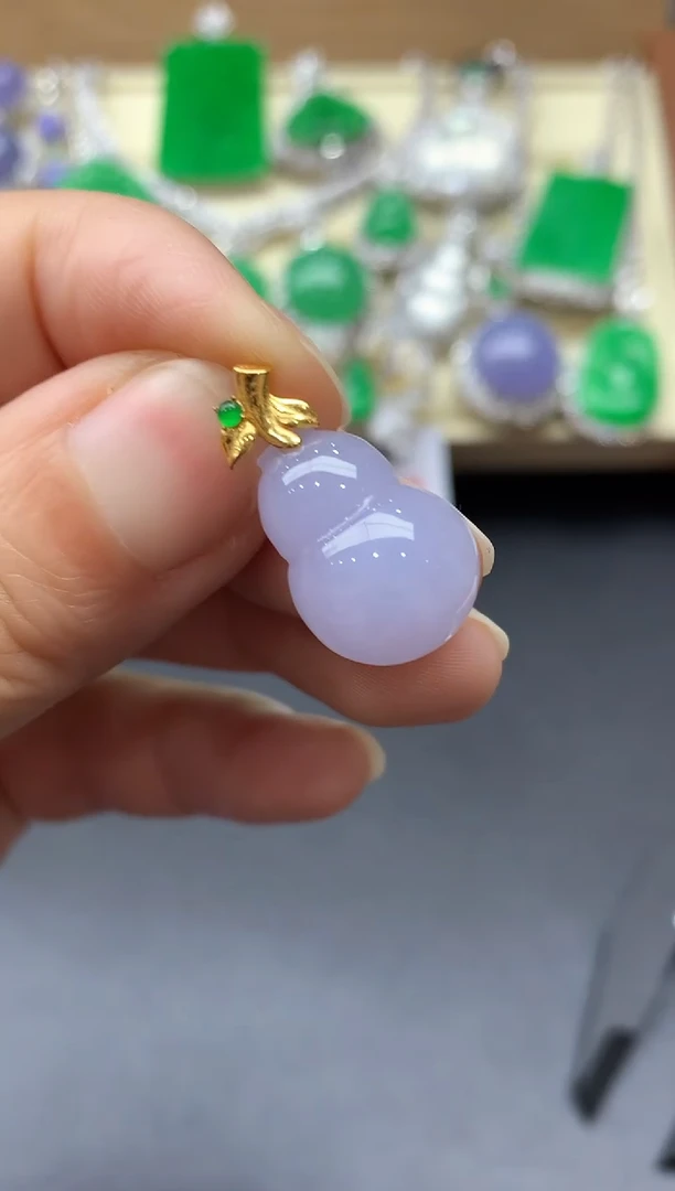 颈饰18K金镶嵌翡翠145中国好珍宝