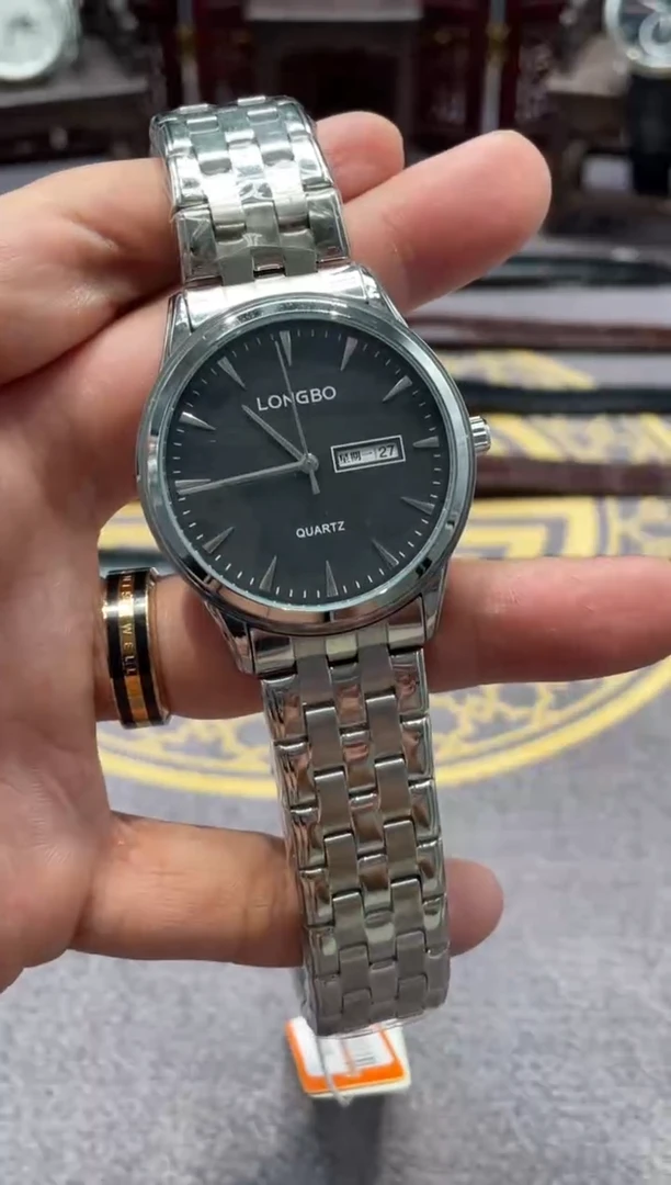 孤品闪电购手表一只