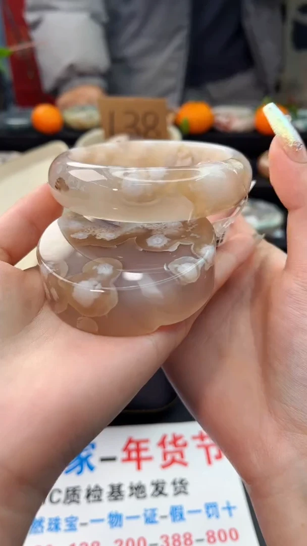 【闪购商品】石英质玉手镯未镶嵌赠送镯心（63圈口）