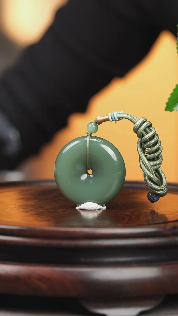 未镶嵌和田玉把件