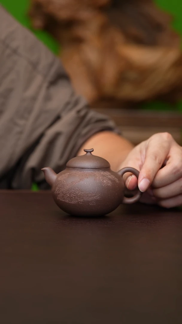 茶壶紫砂宜兴原矿  千禧紫泥      150CC