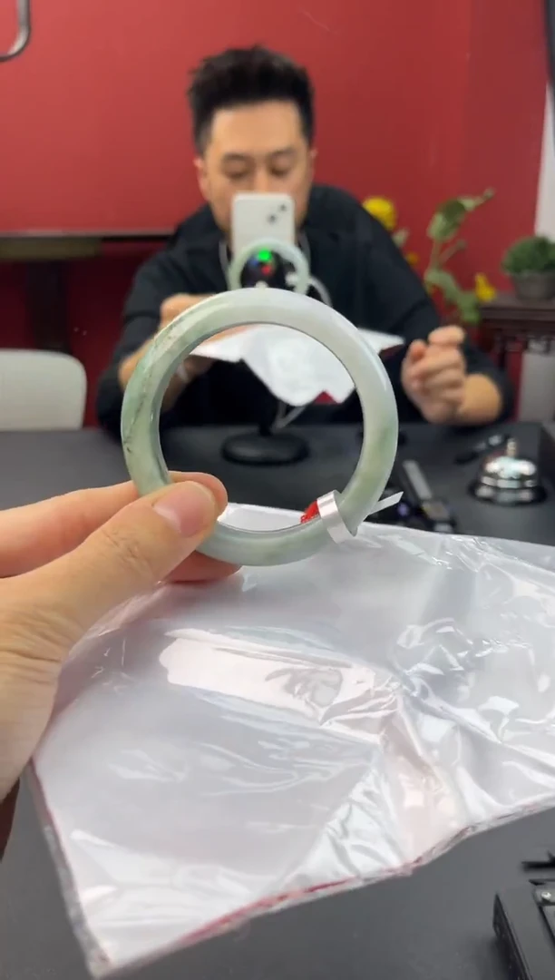 未镶嵌手镯翡翠4