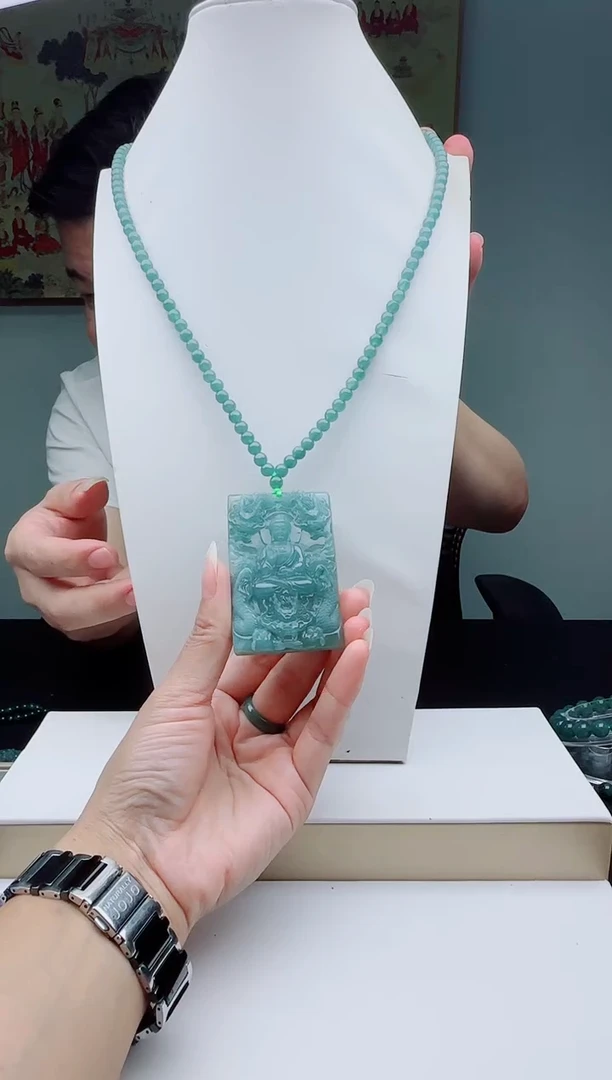 颈饰未镶嵌翡翠多样性发其一