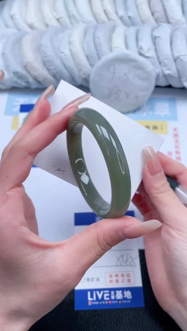 【闪购商品】和田玉手镯未镶嵌T191-54.5