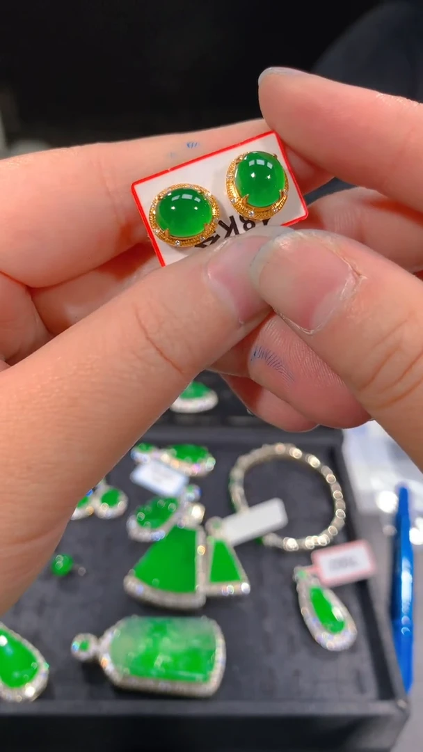 【闪购商品】定制翡翠18K金镶嵌75多样性发货（发其一）