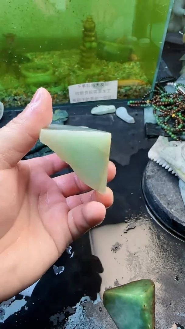 【闪购商品】翡翠颈饰未镶嵌215天然翡翠