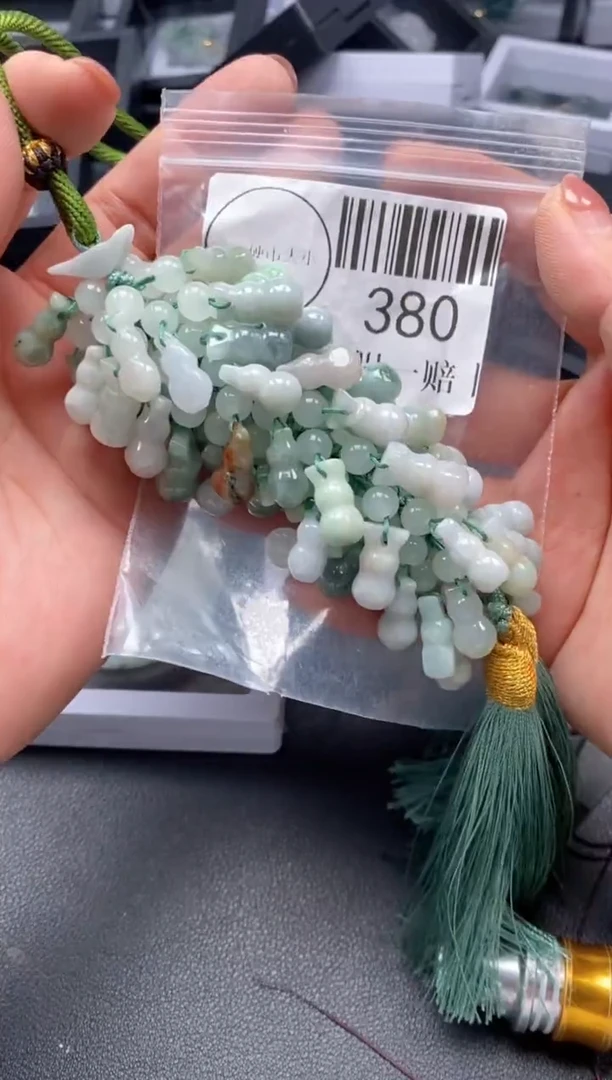 吊坠(不含链)未镶嵌翡翠380