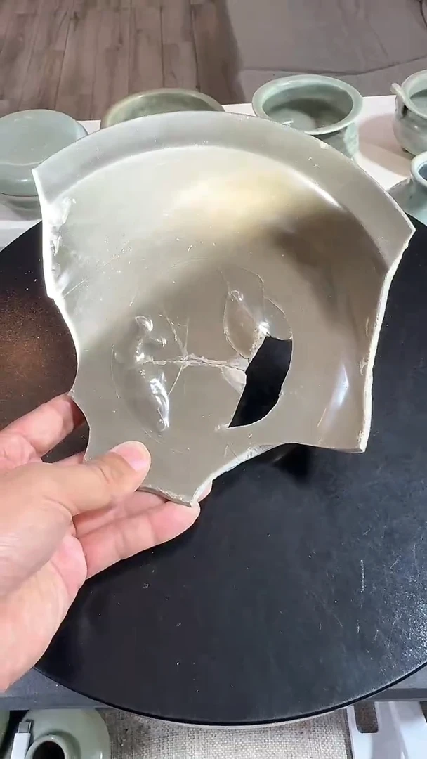 瓷片龙泉青瓷大号鱼洗瓷片学习标本
