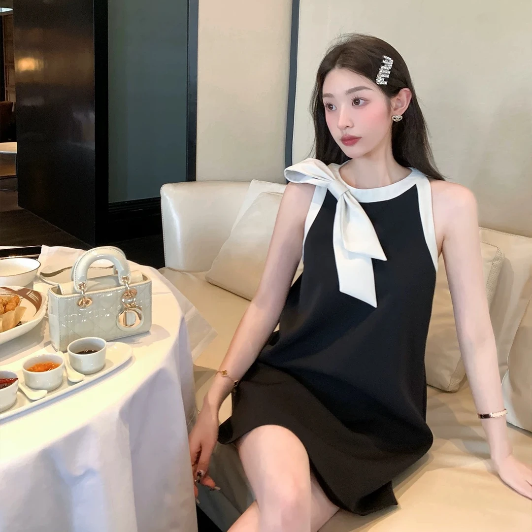 （福利060）852依美丁时尚黑白撞色蝴蝶结无袖背心连衣裙