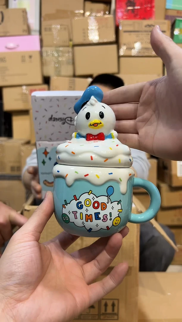 【闪购商品】杯原盒松松造型唐老鸭带盖杯