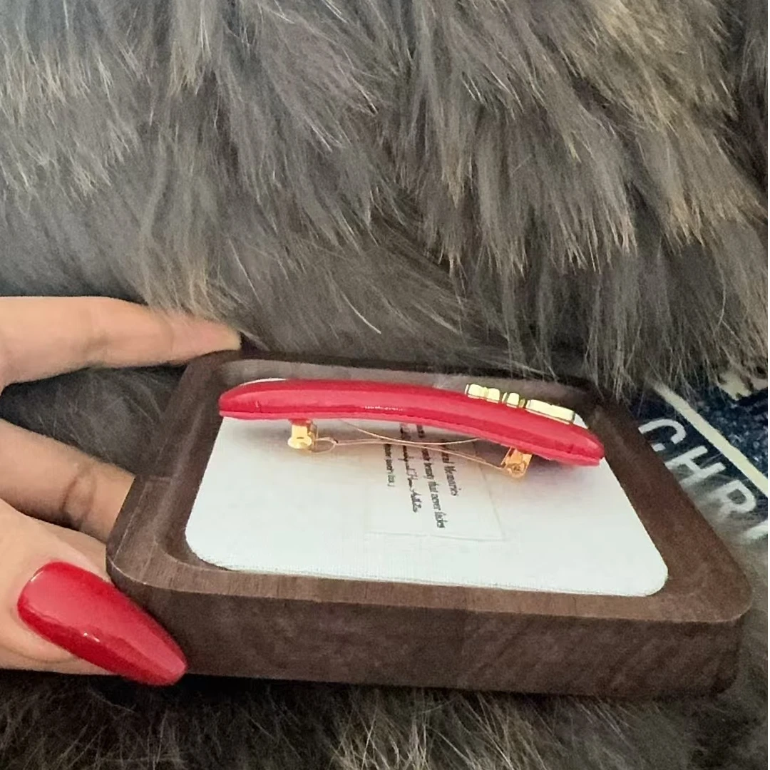 时尚MM可爱发夹简约