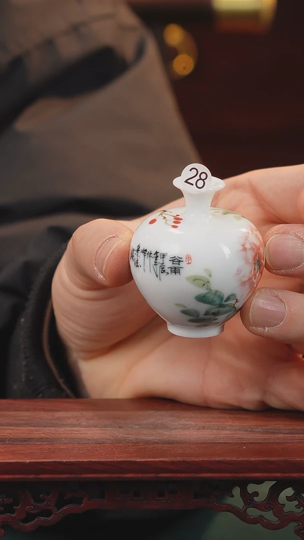 【闪购商品】摆件釉下五彩纯手工手绘原创瓷器