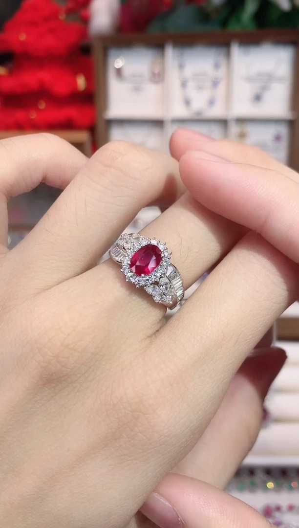 铂Pt950镶嵌戒指红宝石1.4ct/天然宝石/七天无理由