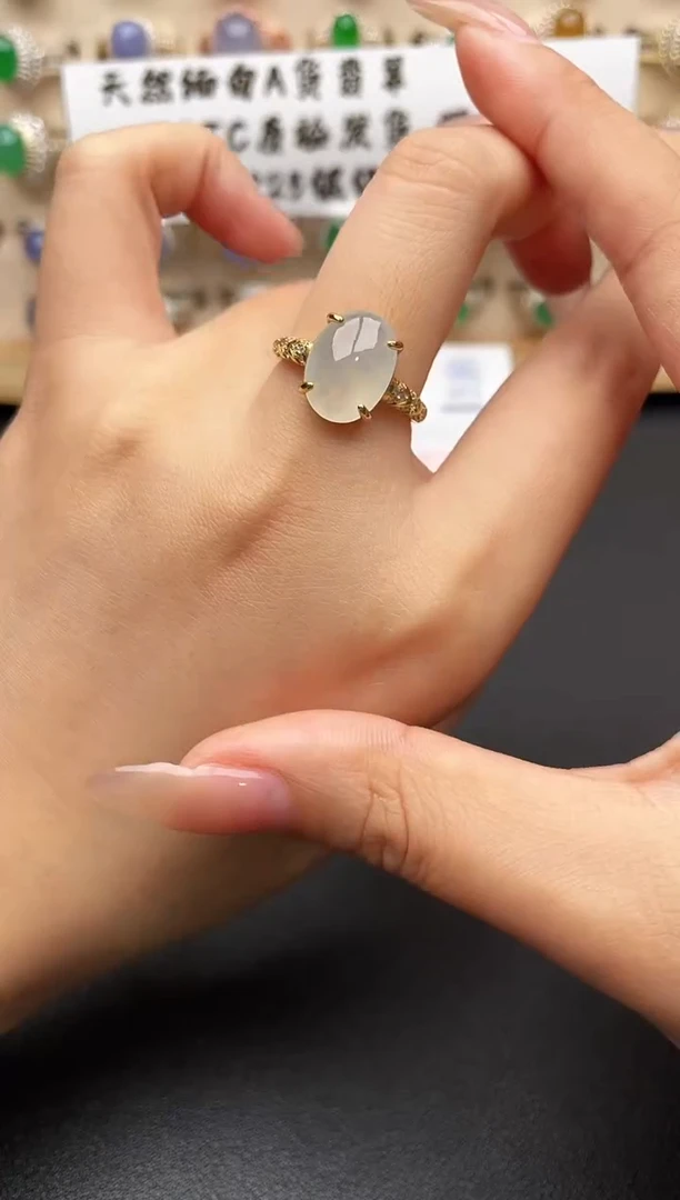 银S925镶嵌戒指翡翠一物一证一礼盒