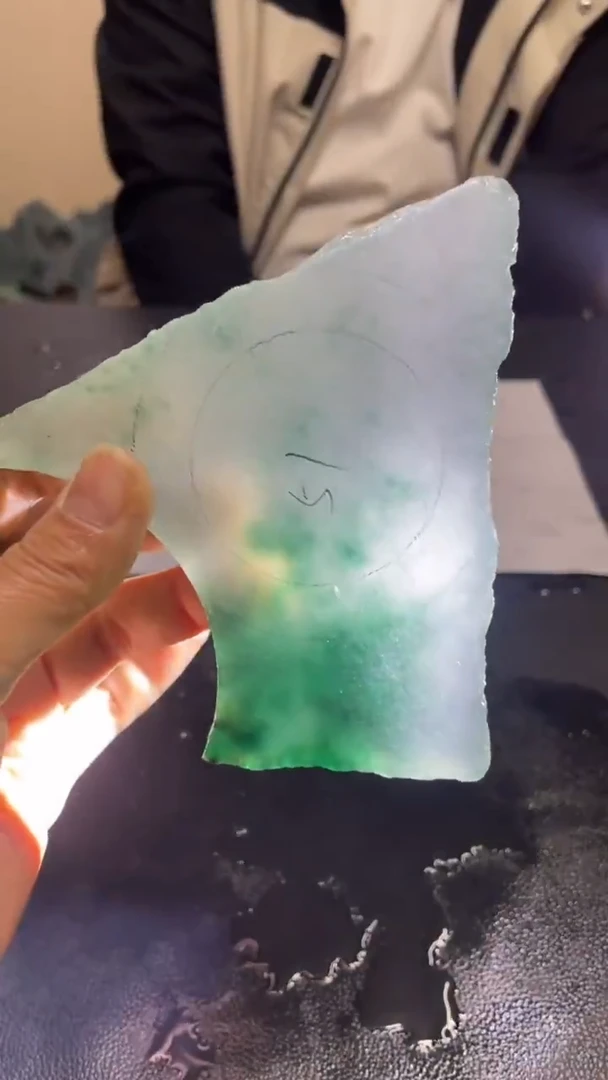 玉冰飘花边角毛坯