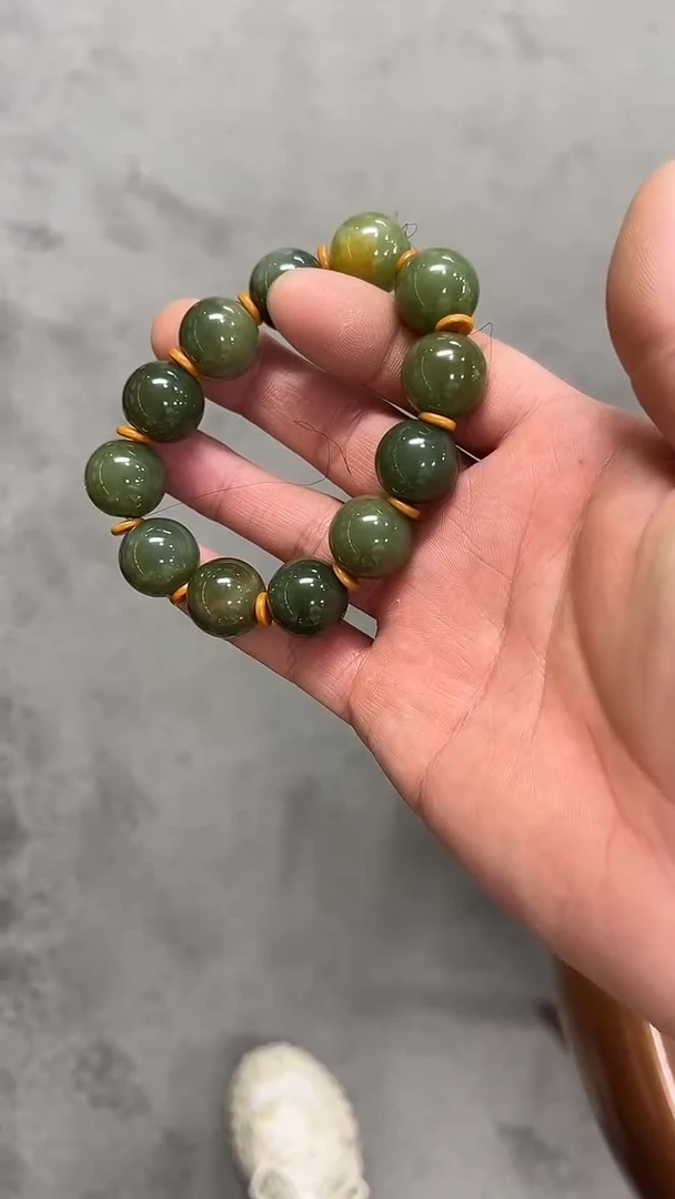 未镶嵌手链透闪石质玉多样性发货其中发一